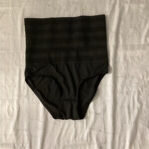 High-Waisted Black Shapewear
